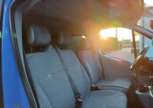 Renault Trafic cena 26900 przebieg: 235201, rok produkcji 2008 z Dobra małe 466